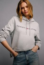 Tommy Hilfiger Women’s Original Sweatshirt.